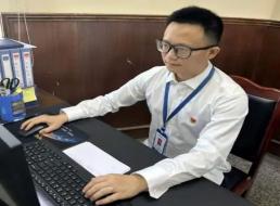 《榜樣在身邊》系列報道——羅林、饒錫兵 不用揚鞭自奮蹄 人生逐夢正當時